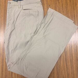 Eddie Bauer Men's Beige Kahki Pants